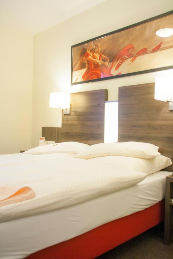 Hotel Zum Adler Bonn Værelse billede