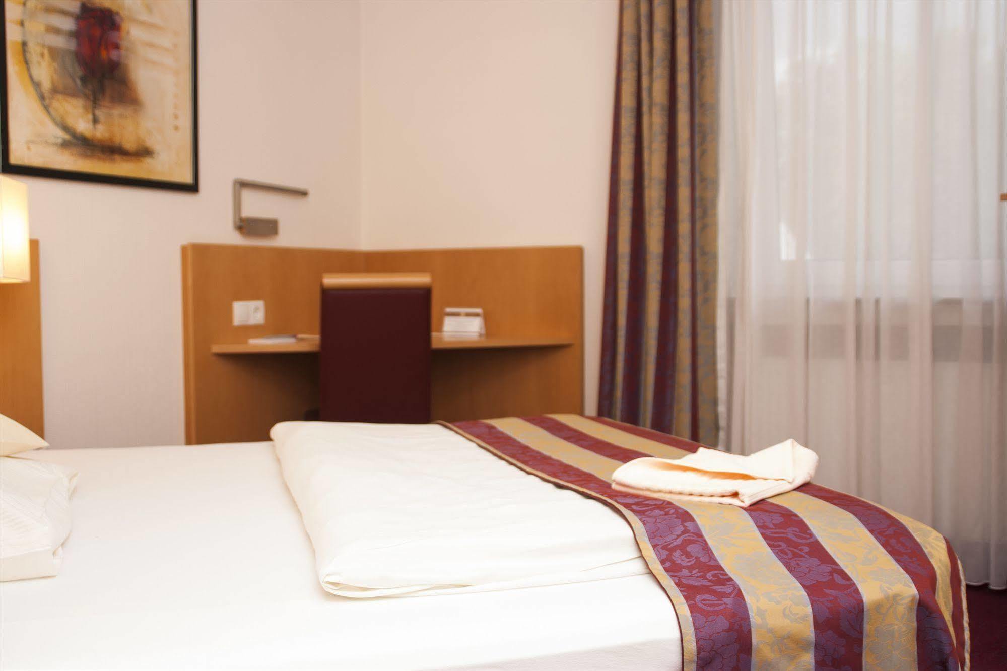 Hotel Zum Adler Bonn Eksteriør billede