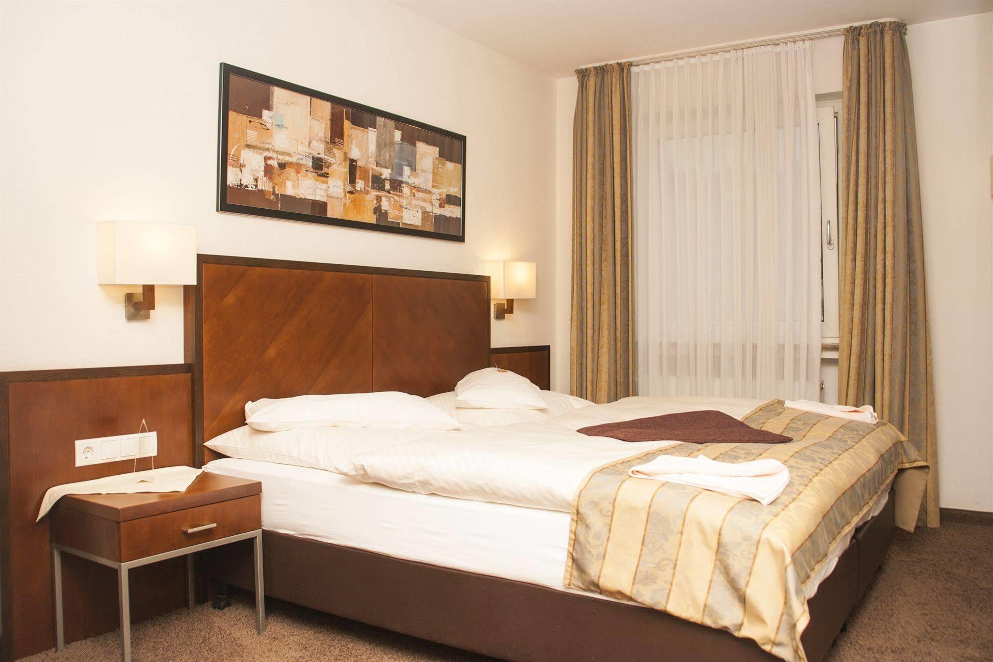 Hotel Zum Adler Bonn Eksteriør billede